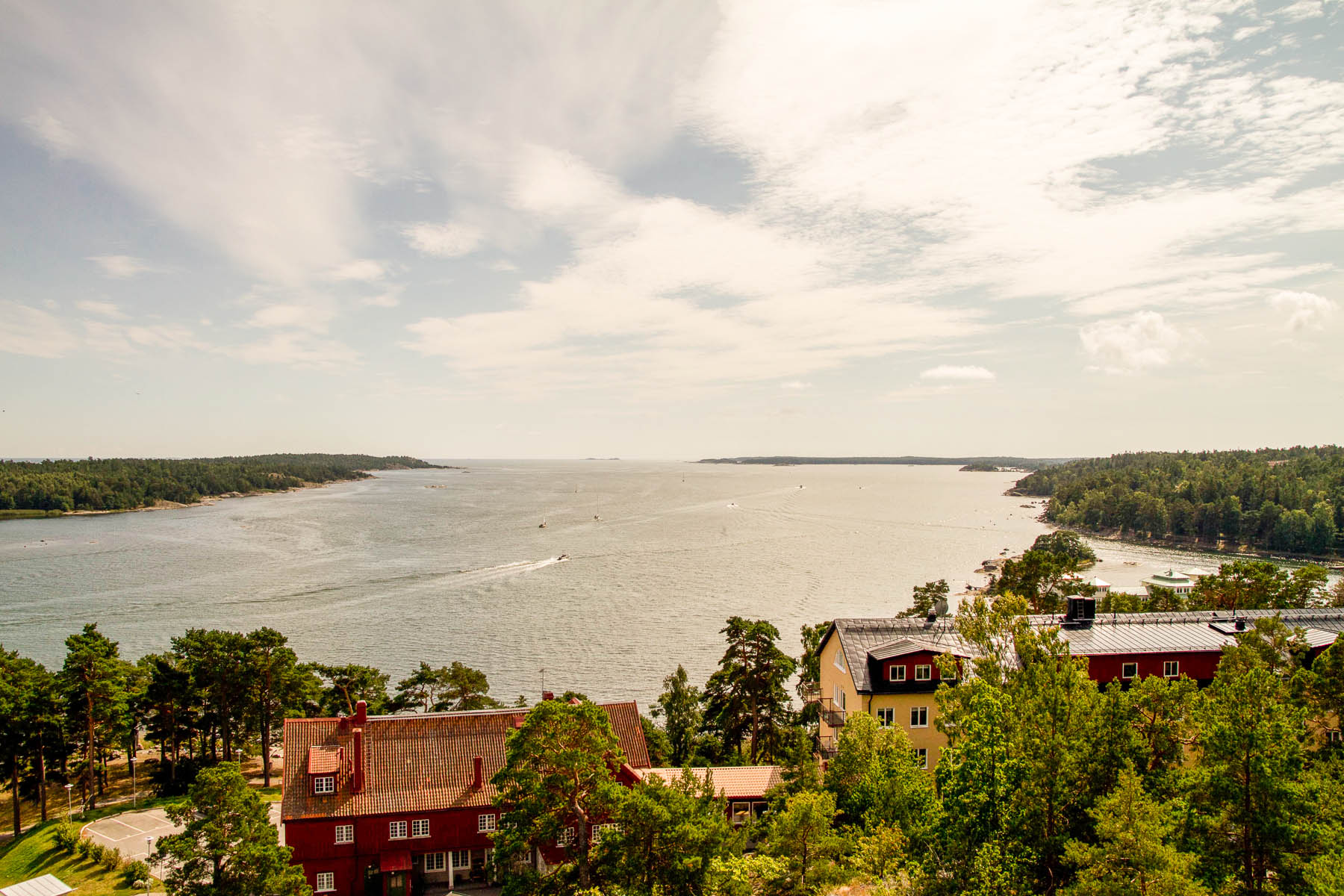 Njut av utsikten och konstatera att jorden är rund.