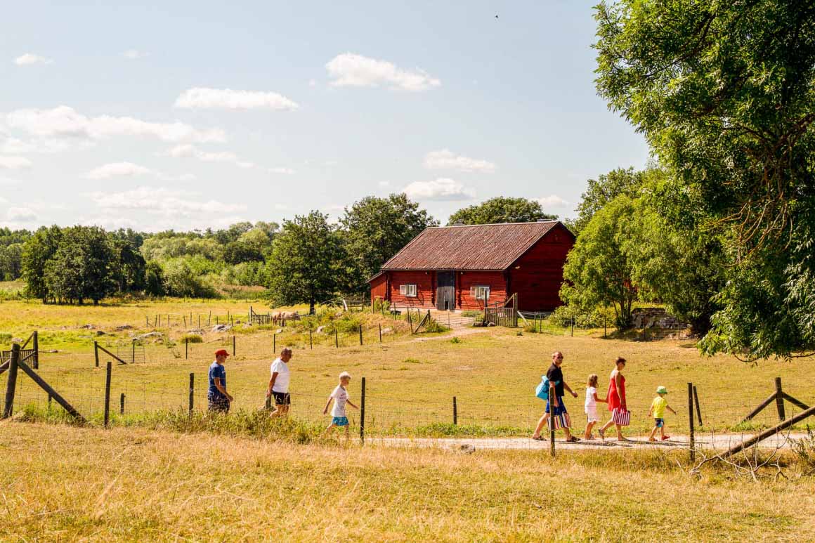 Hovgården (Adelsö) - Información práctica y consejos